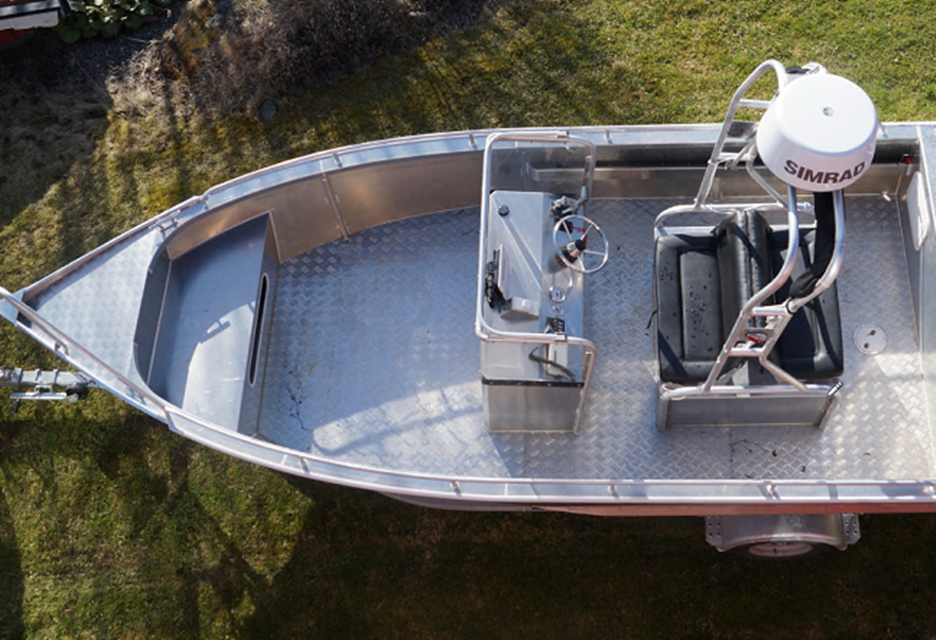 Quiet Polishing Offshore Aluminum Boat