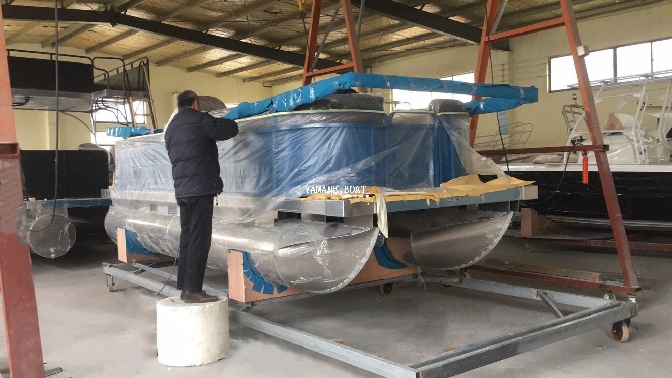 5.9m aluminum pontoon boat 